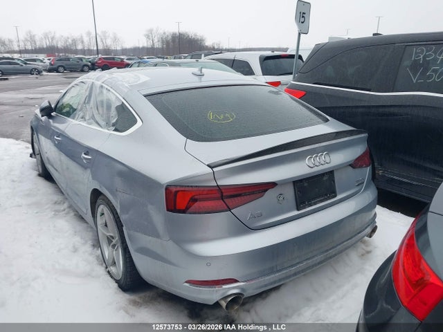 2018 Audi A5 Premium მანქანა იყიდება აუქციონზე, vin: WAUANCF59JA104649, აუქციონის ნომერი: 12573753