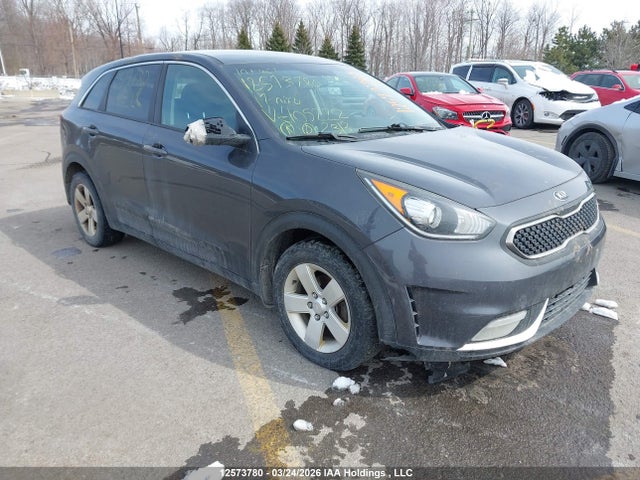 KNDCB3LC8H5105222 KIA Niro