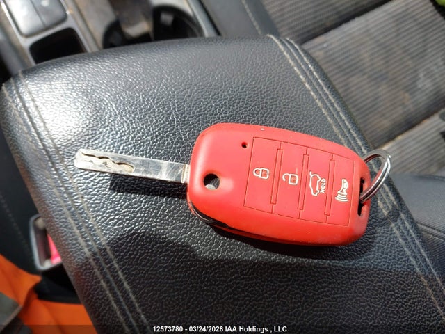 KNDCB3LC8H5105222 KIA Niro