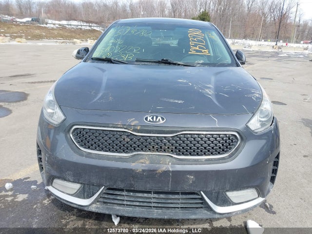 KNDCB3LC8H5105222 KIA Niro