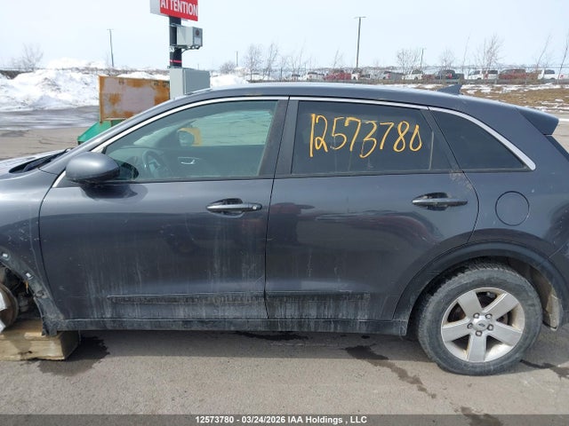 KNDCB3LC8H5105222 KIA Niro