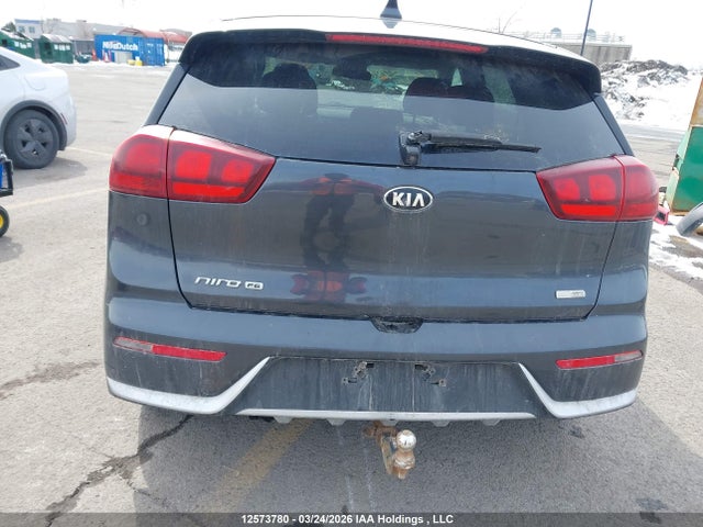 KNDCB3LC8H5105222 KIA Niro