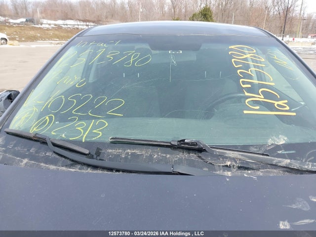 KNDCB3LC8H5105222 KIA Niro