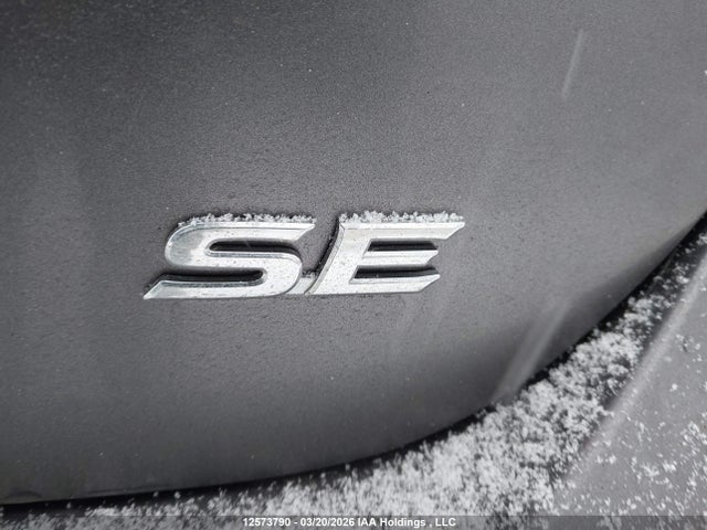 12573790 :رقم المزاد ، 4T1G11AK3NU059296 vin ، 2022 Toyota Camry Se مزاد بيع