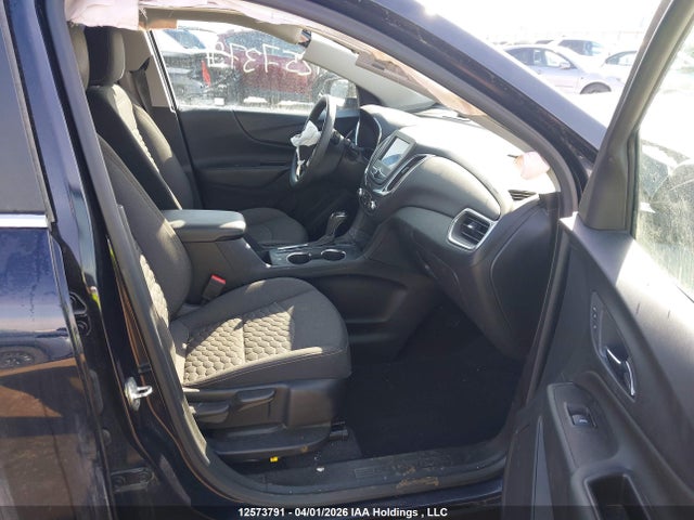 2GNAXUEV6M6118134 Chevrolet EQUINOX LT