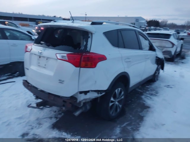 12470518 :رقم المزاد ، 2T3RFREV2FW287828 vin ، 2015 Toyota Rav4 Xle مزاد بيع