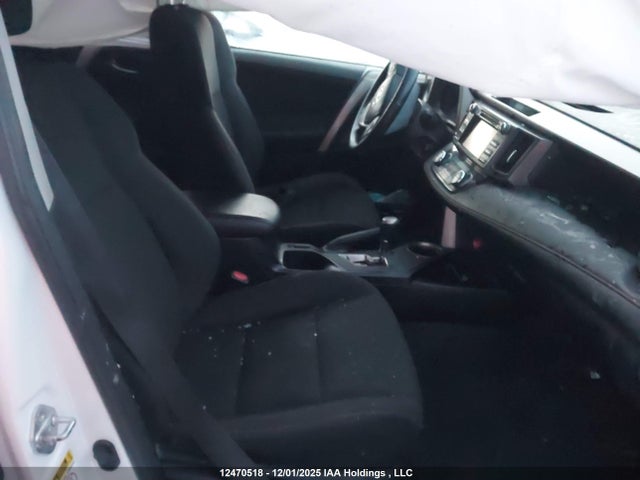 12470518 :رقم المزاد ، 2T3RFREV2FW287828 vin ، 2015 Toyota Rav4 Xle مزاد بيع