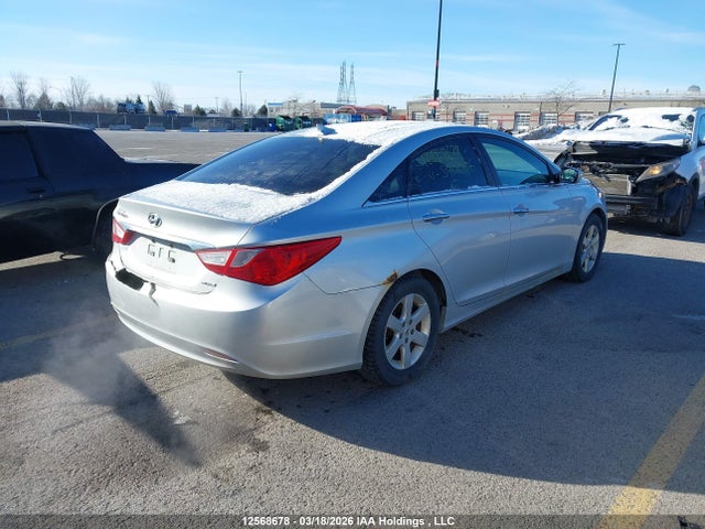 12568678 :رقم المزاد ، 5NPEC4AC3DH590006 vin ، 2013 Hyundai Sonata Limited مزاد بيع