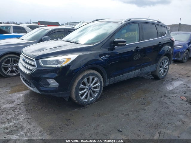 1FMCU9J91HUE26363 Ford Escape Titanium