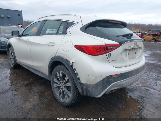SJKCH5CR6HA023511 Infiniti QX30