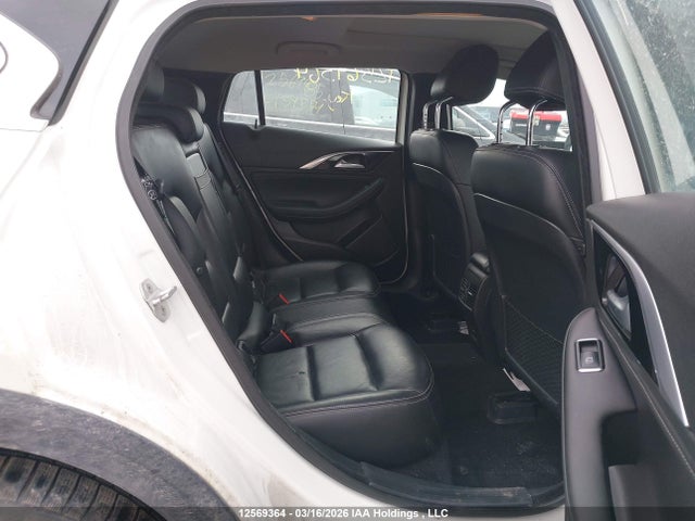 SJKCH5CR6HA023511 Infiniti QX30