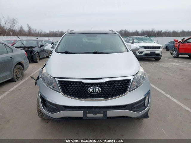 12573804 :رقم المزاد ، KNDPCCAC7G7833649 vin ، 2016 Kia Sportage Ex/sx مزاد بيع