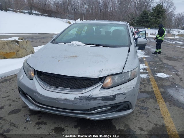 2015 Honda Civic Lx მანქანა იყიდება აუქციონზე, vin: 2HGFB2F56FH047137, აუქციონის ნომერი: 12573805