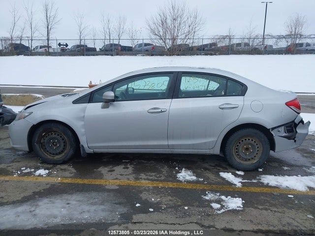 2015 Honda Civic Lx მანქანა იყიდება აუქციონზე, vin: 2HGFB2F56FH047137, აუქციონის ნომერი: 12573805