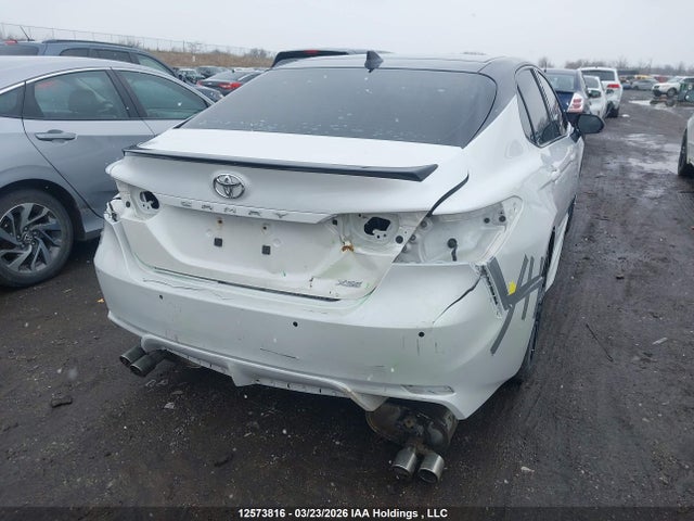 4T1B61HK9JU133428 Toyota CAMRY XSE