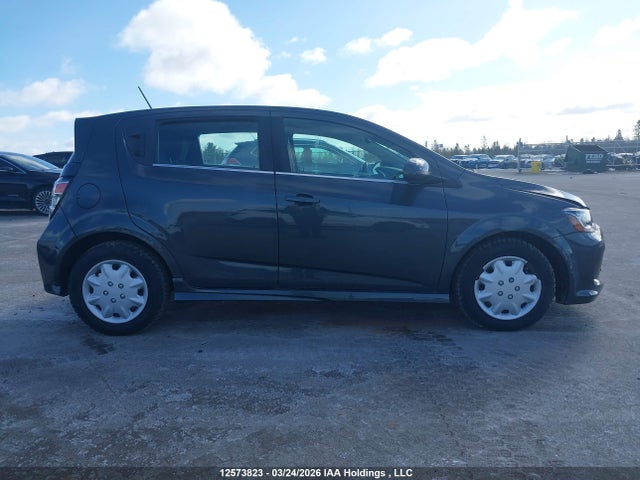 1G1JD6SH1J4110797 Chevrolet Sonic Lt Auto
