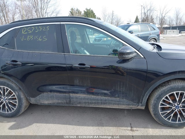 1FMCU0KZ0MUB31565 Ford Escape Hybrid
