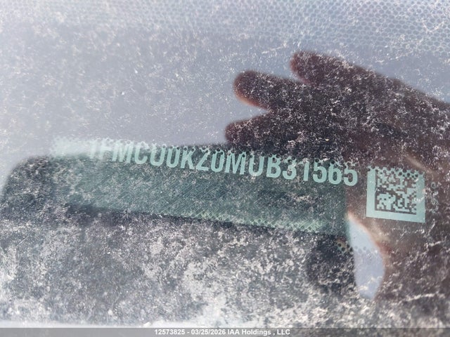 1FMCU0KZ0MUB31565 Ford Escape Hybrid