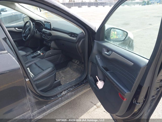 1FMCU0KZ0MUB31565 Ford Escape Hybrid