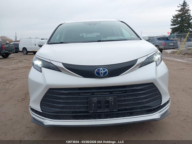 5TDGRKEC8RS202470 Toyota Sienna Le/xle/platinum/xse/limited