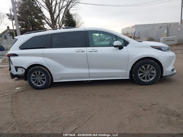 5TDGRKEC8RS202470 Toyota Sienna Le/xle/platinum/xse/limited