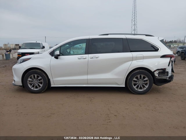 5TDGRKEC8RS202470 Toyota Sienna Le/xle/platinum/xse/limited