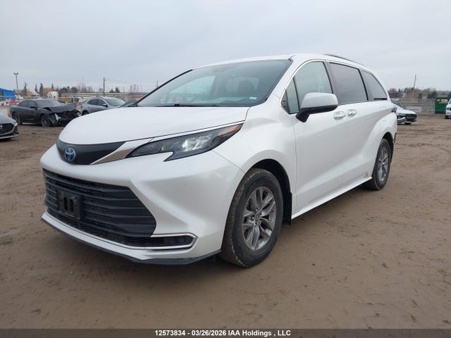 5TDGRKEC8RS202470 Toyota Sienna Le/xle/platinum/xse/limited