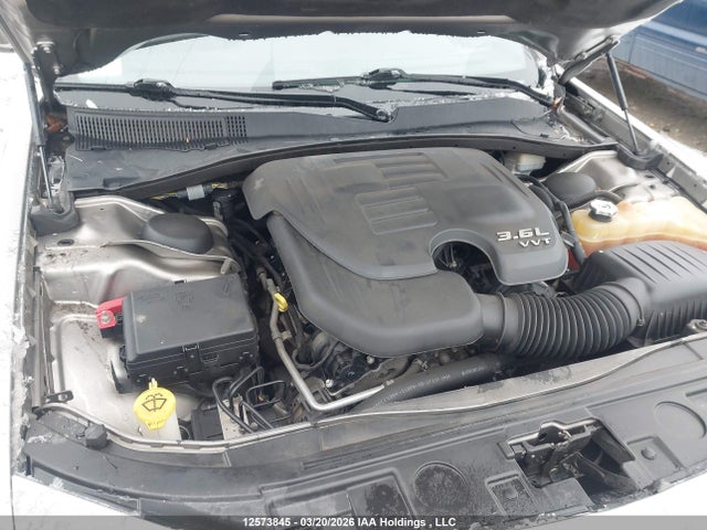 Chrysler 300 2014 2C3CCARG2EH306165 Image 10