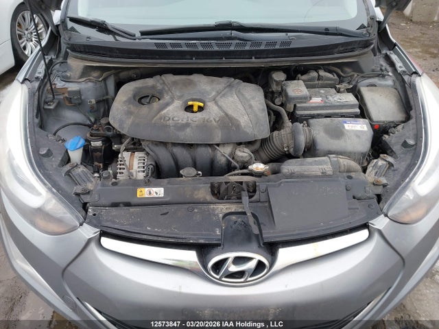 KMHDH4AE9FU412832 Hyundai Elantra