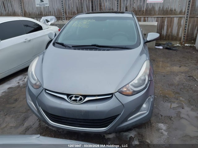 KMHDH4AE9FU412832 Hyundai Elantra