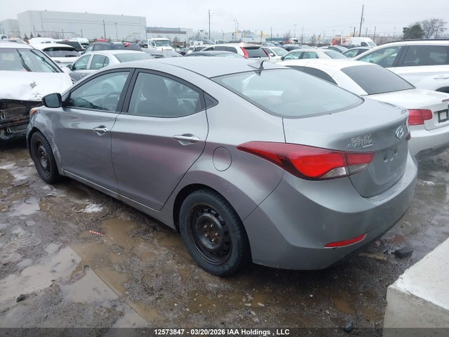 KMHDH4AE9FU412832 Hyundai Elantra