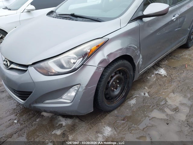 KMHDH4AE9FU412832 Hyundai Elantra