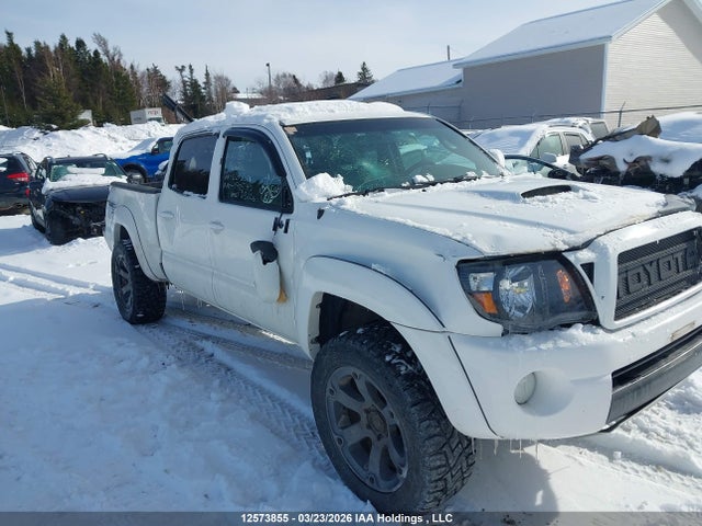 2011 Toyota Tacoma V6 მანქანა იყიდება აუქციონზე, vin: 3TMMU4FN3BM027550, აუქციონის ნომერი: 12573855