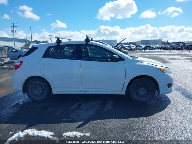 12573870 :رقم المزاد ، 2T1KU4EE4EC130563 vin ، 2014 Toyota Matrix مزاد بيع