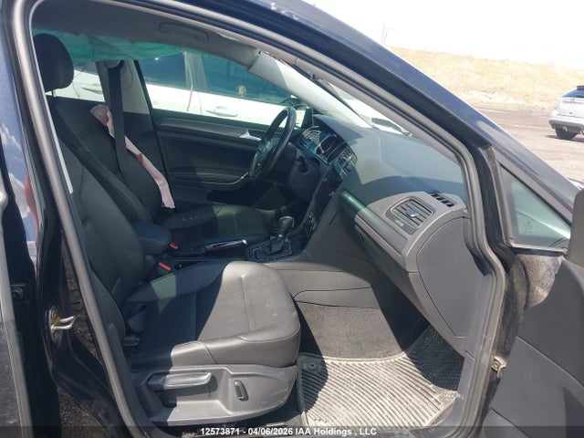 3VWG17AU9JM271592 Volkswagen Golf
