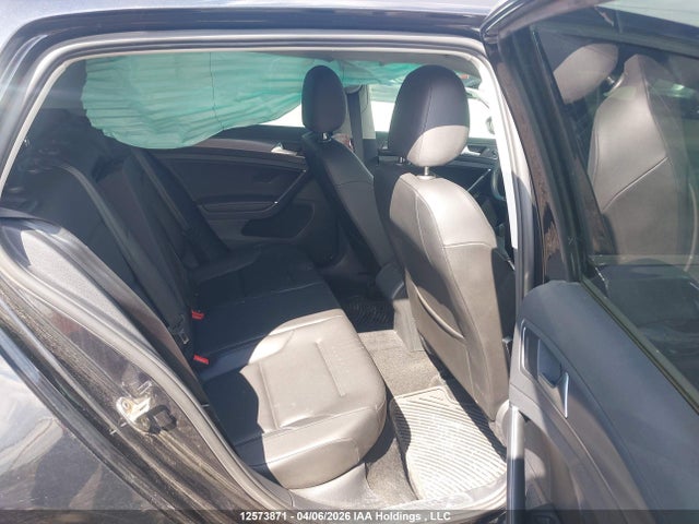 3VWG17AU9JM271592 Volkswagen Golf