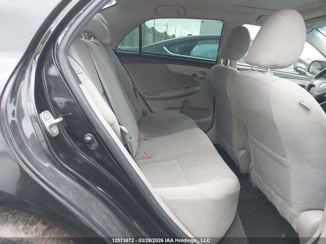 12573872 :رقم المزاد ، 2T1BU4EE1DC921583 vin ، 2013 Toyota Corolla S/le مزاد بيع