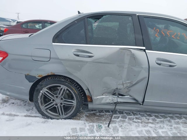 12552237 :رقم المزاد ، WDDGF8HB6BA485684 vin ، 2011 Mercedes-benz C 350 4matic مزاد بيع