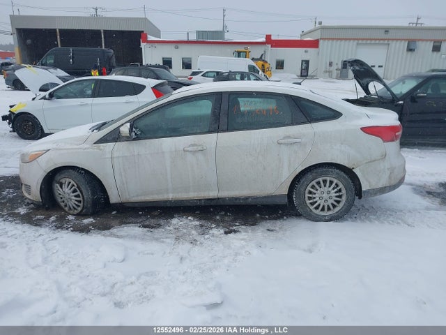 Продажа на аукционе авто 2015 Ford Focus Se, vin: 1FADP3F27FL351881, номер лота: 12552496
