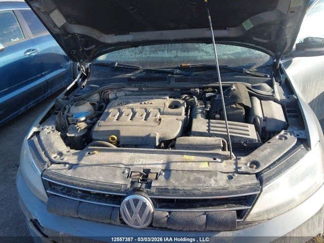 12557387 :رقم المزاد ، 3VWDA7AJ8FM290960 vin ، 2015 Volkswagen Jetta 2.0 Tdi Comfortline مزاد بيع