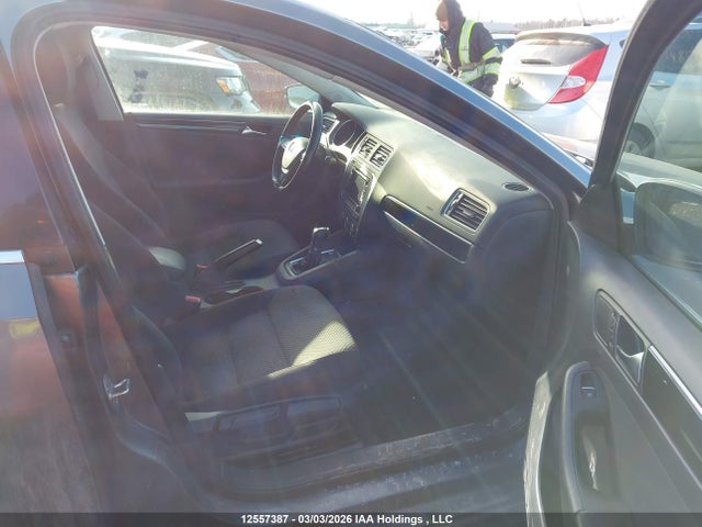 12557387 :رقم المزاد ، 3VWDA7AJ8FM290960 vin ، 2015 Volkswagen Jetta 2.0 Tdi Comfortline مزاد بيع