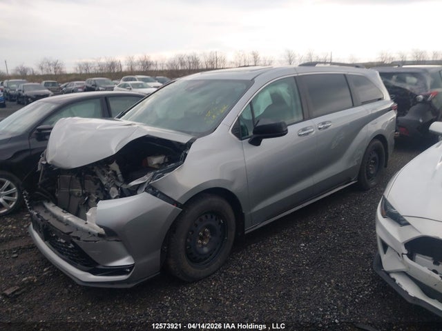 5TDGSKFC2PS099918 Toyota Sienna Xse 7-passenger