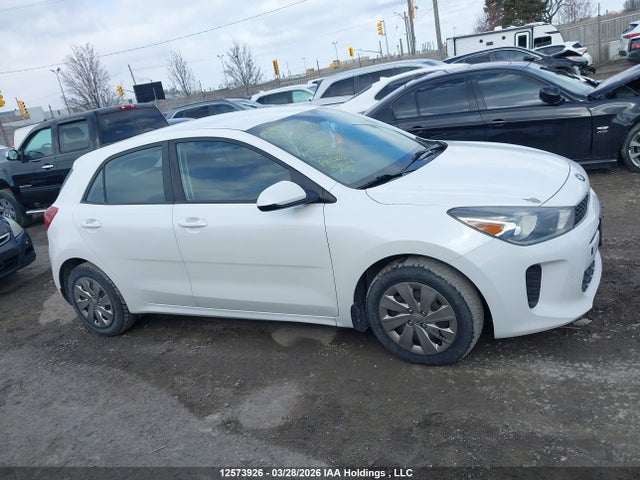 12573926 :رقم المزاد ، 3KPA25AB0JE036615 vin ، 2018 Kia Rio Lx/lx+ مزاد بيع