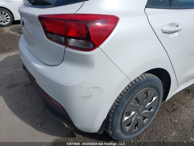 12573926 :رقم المزاد ، 3KPA25AB0JE036615 vin ، 2018 Kia Rio Lx/lx+ مزاد بيع