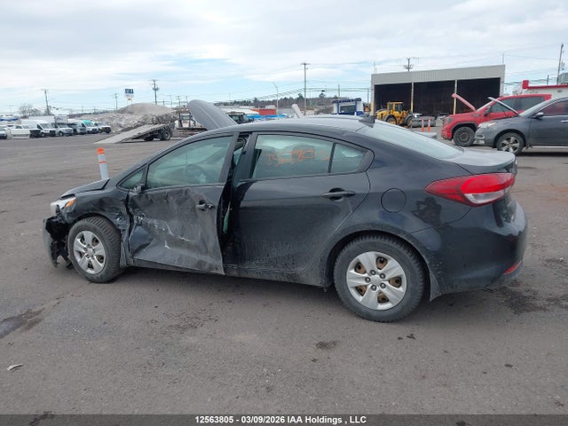 12563805 :رقم المزاد ، 3KPFK4A71HE037004 vin ، 2017 Kia Forte Ex/ex Luxury/ex+/lx/lx+ مزاد بيع