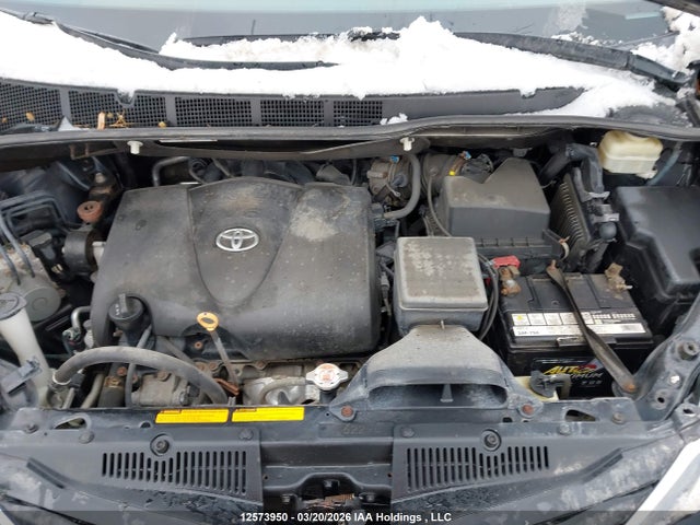 2017 Toyota Sienna Le 7 Passenger მანქანა იყიდება აუქციონზე, vin: 5TDJZ3DC1HS179769, აუქციონის ნომერი: 12573950