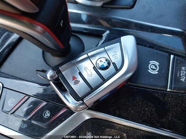WBSJF0C58KB447184 BMW M5