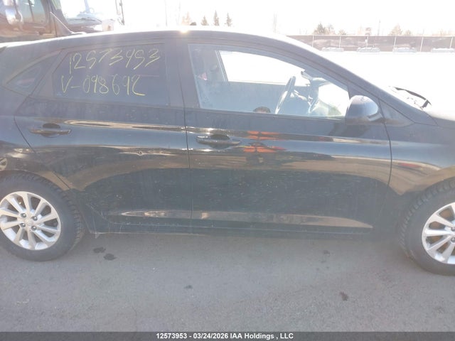 2020 Hyundai Accent მანქანა იყიდება აუქციონზე, vin: 3KPC25A60LE098692, აუქციონის ნომერი: 12573953