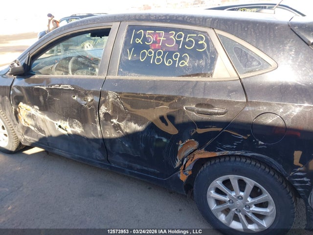 2020 Hyundai Accent მანქანა იყიდება აუქციონზე, vin: 3KPC25A60LE098692, აუქციონის ნომერი: 12573953