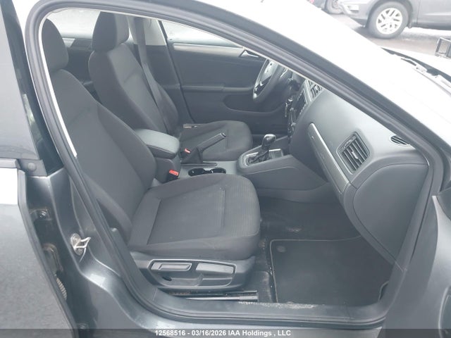 3VW2B7AJ8HM205655 Volkswagen Jetta 1.4 Tsi Trendline+